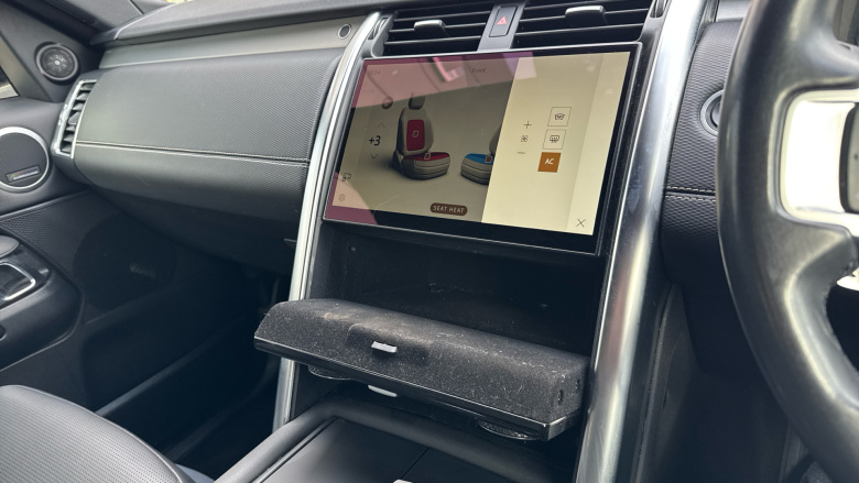 Land Rover Discovery 3.0 D300 R-Dynamic HSE 5dr Auto Diesel Station Wagon